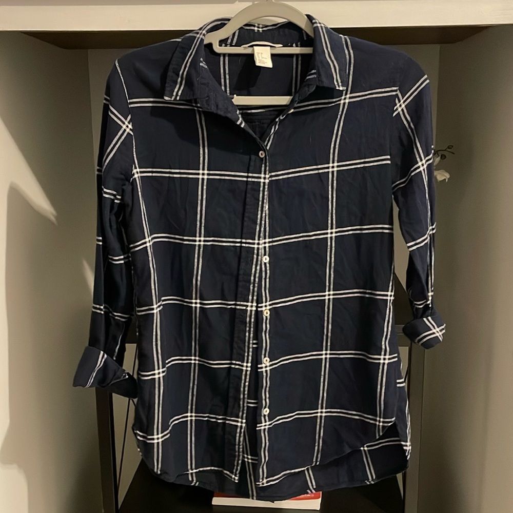 H&M Womens Plaid Flannel Shirt US Size 2 Size Small Dark Blue